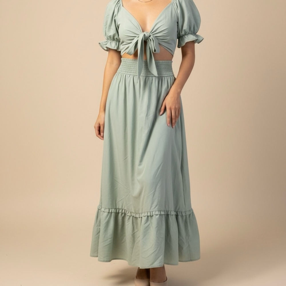 Chic Mint Maxi Dress with Tie-Front